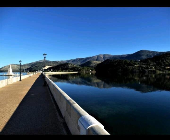 Apartment In Argostoli With Stunning Sea Views المظهر الخارجي الصورة